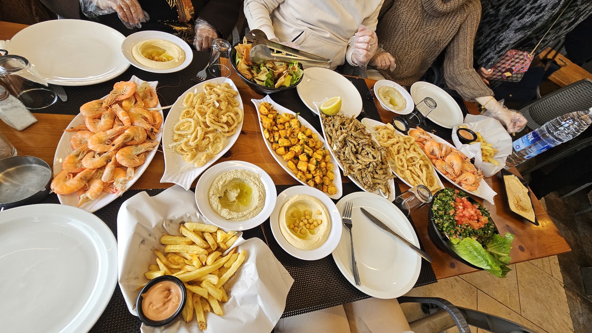 الأطعمة والمشروبات